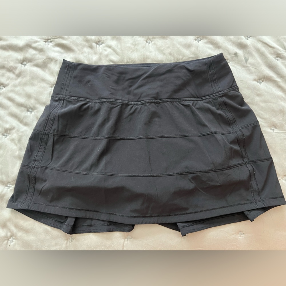 Lululemon Pace Rival Skirt - size 2 - black
